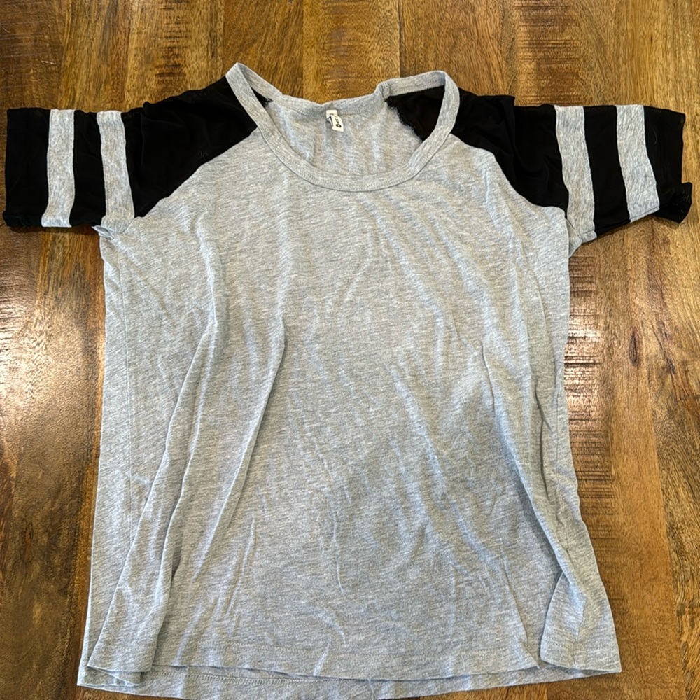 Emma & Sam short sleeve top